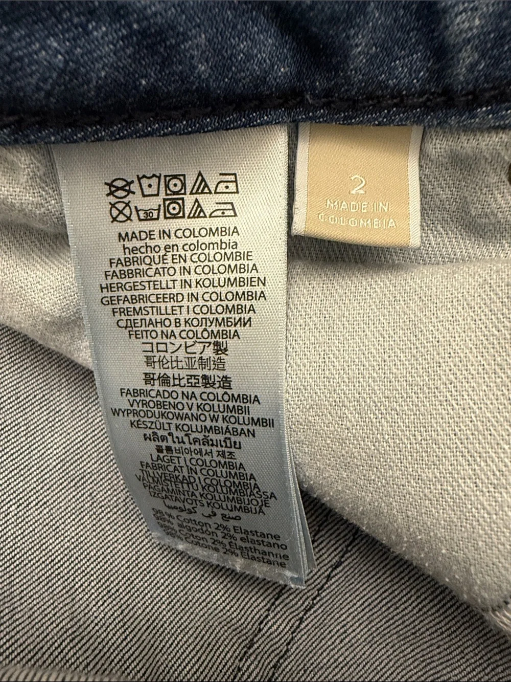 Michael Kors Size 2 Vintage Cropped Flared Jeans Split Hem Med. Wash Stretch 2
